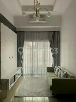 Rumah Full Furnished dengan Interior Design Mewah di Rawamangun