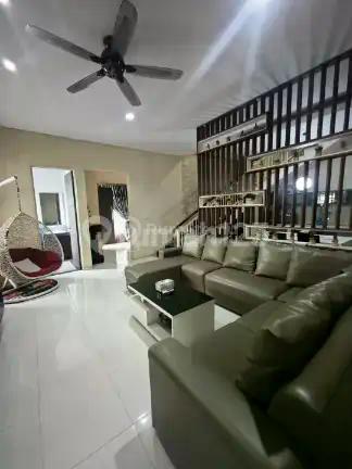 Rumah Huk Cakep Sektor 7A Siap Huni Hadap Timur