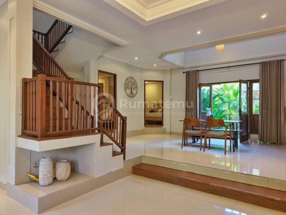 3 BEDROOMS HOUSE PRIME AND STRATEGIC LOCATION AT TEGAL CUPEK UMALAS