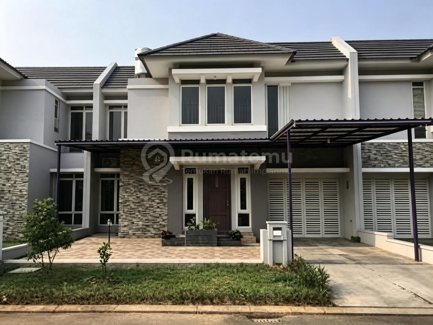 Jual 2 unit rumah di dalam komplek dalam kondisi baru di Suvarna Sutera cluster Helios