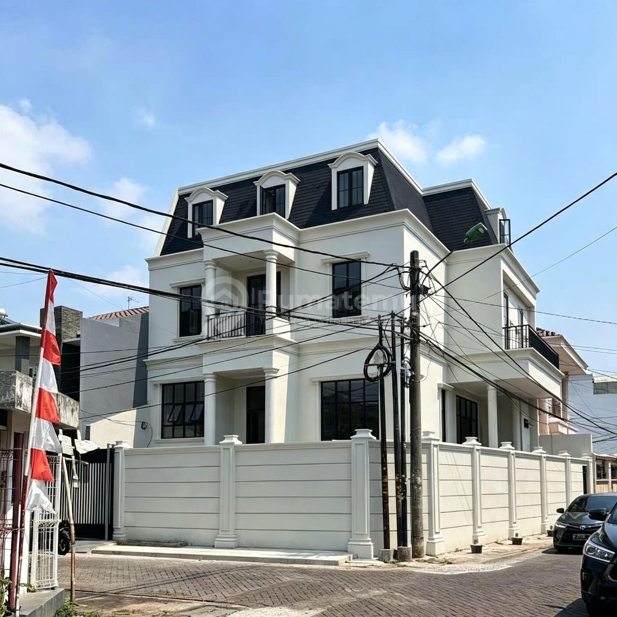 Dijual Rumah dengan Garasi 1 mobil Citra Garden 2, Pegadungan, Kalideres Jakarta Barat