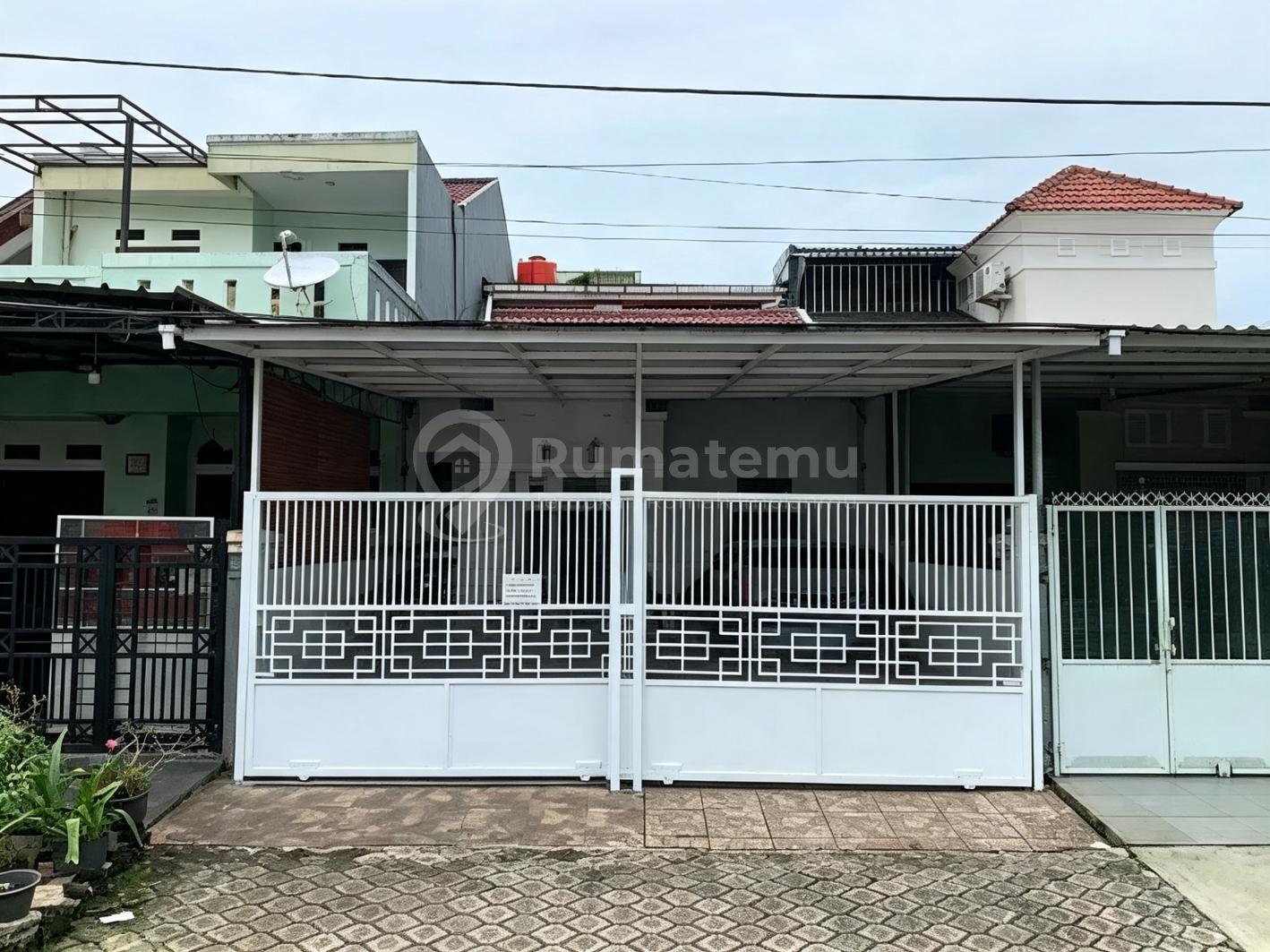 Rumah Poris Paradise Dekat Sport Club Siap Huni