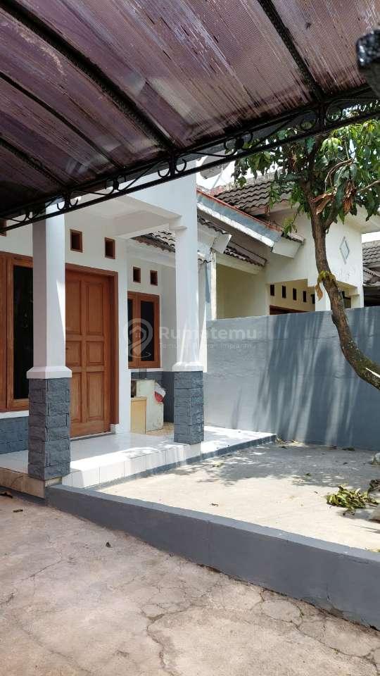 Dijual cepat rumah nyaman siap pakai di Komp. Parakan Asri Bandung.