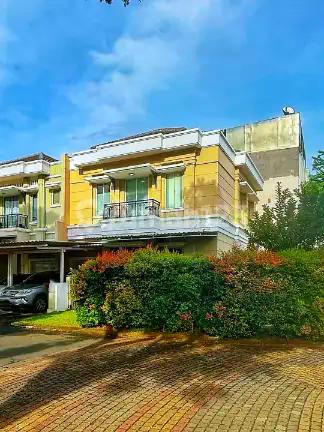 Rumah Maxwell 2 Lantai Gading Serpong Hoek.harga 3,9 Miliar