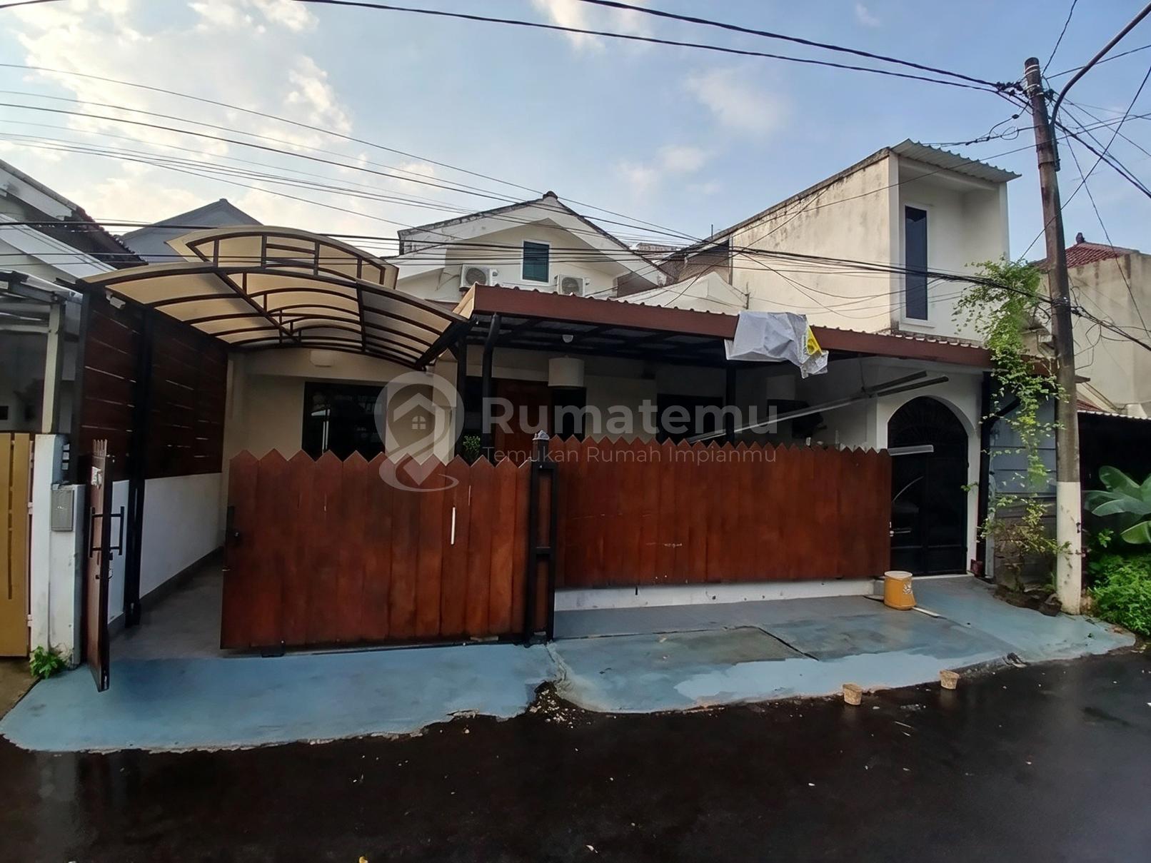 Dijual Cepat Rumah Cantik Lokasi Strategis di Kawasan Bintaro Jaya