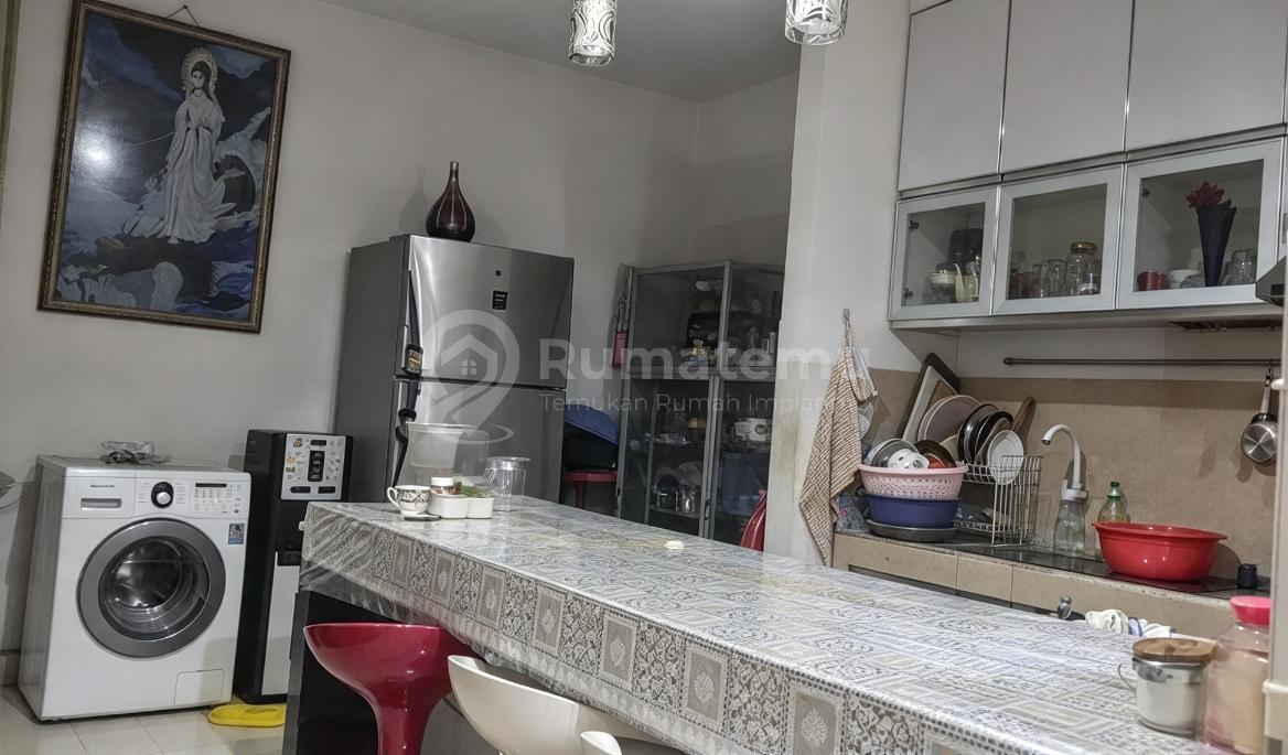 The Pasadena, Cengkareng Timur, Jakarta..Dijual Rumah 2 Lantai, Posisi Hoek, Kamar Tidur 2+1, Kamar Mandi 2, Air Pam, Hadap Selatan, Shgb.-M30926t