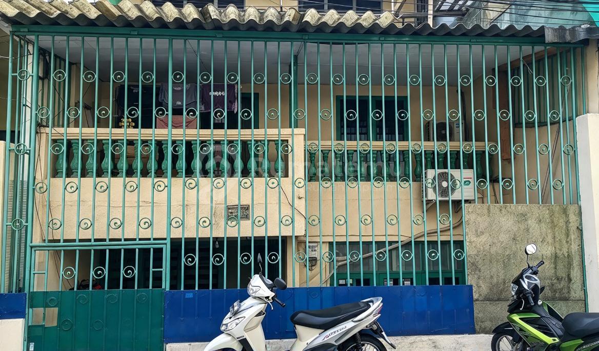 Rumah Hitung Tanah Teluk Gong Dijual Cepat Luas 85 Meter