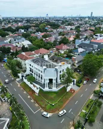 BRAND NEW HOUSE AT PONDOK INDAH JAKARTA SELATAN, EUROPEAN MODERN CLASSIC PRIME AREA, DEKAT BUKIT GOLF, ONLY RP. 120 MILIAR