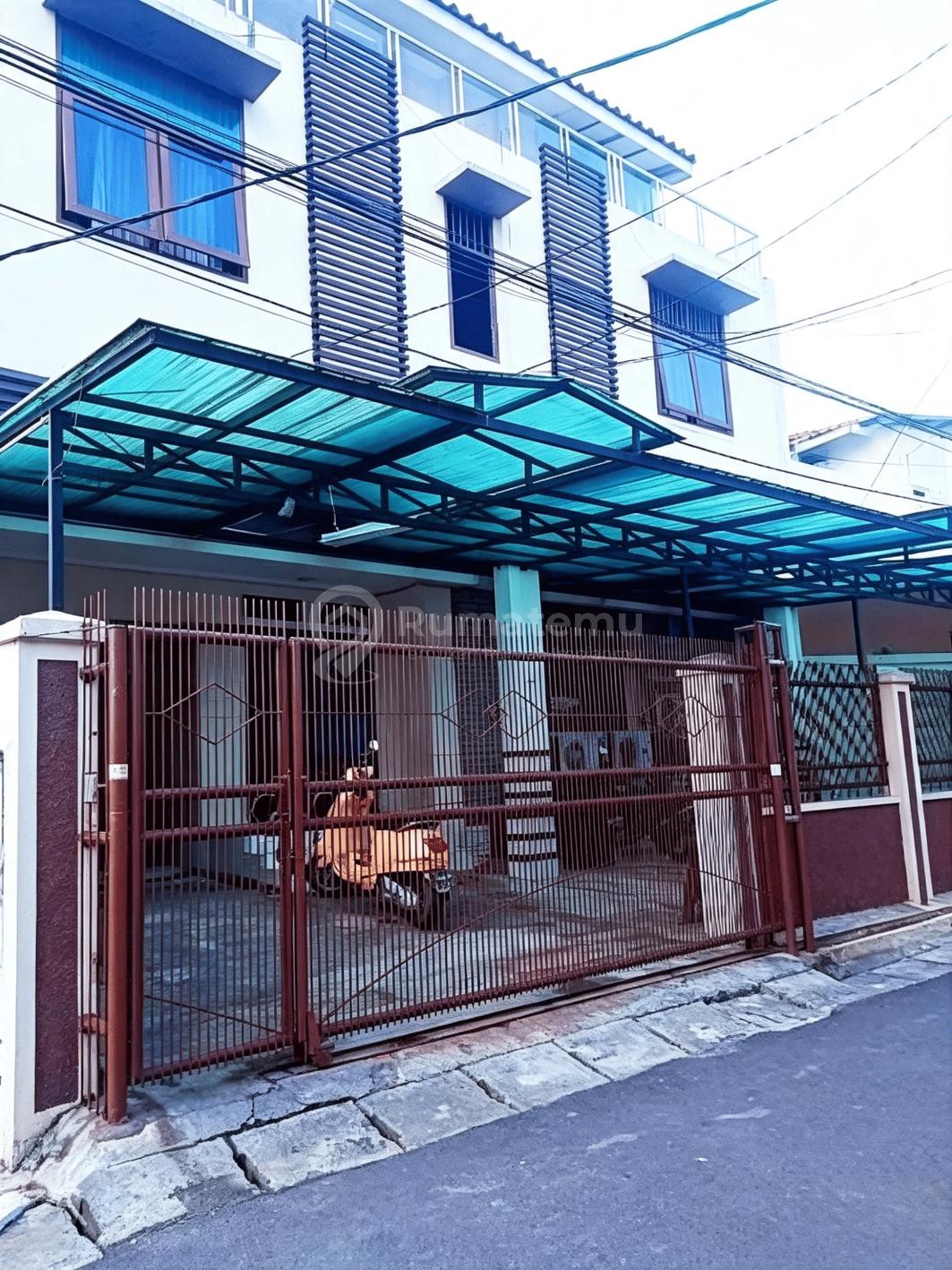 Dijual rumah kost Tepat di tengah2 antara UNTAR dan TRISAKTI Grogol 31 kamar, Grogol Petamburan, Jakarta