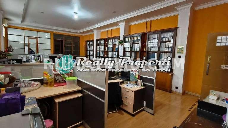 Dijual Gedung Kantor 2 Lt Lokasi Strategis di Jatinegara Kaum, Pulo Gadung, Jakarta Timur