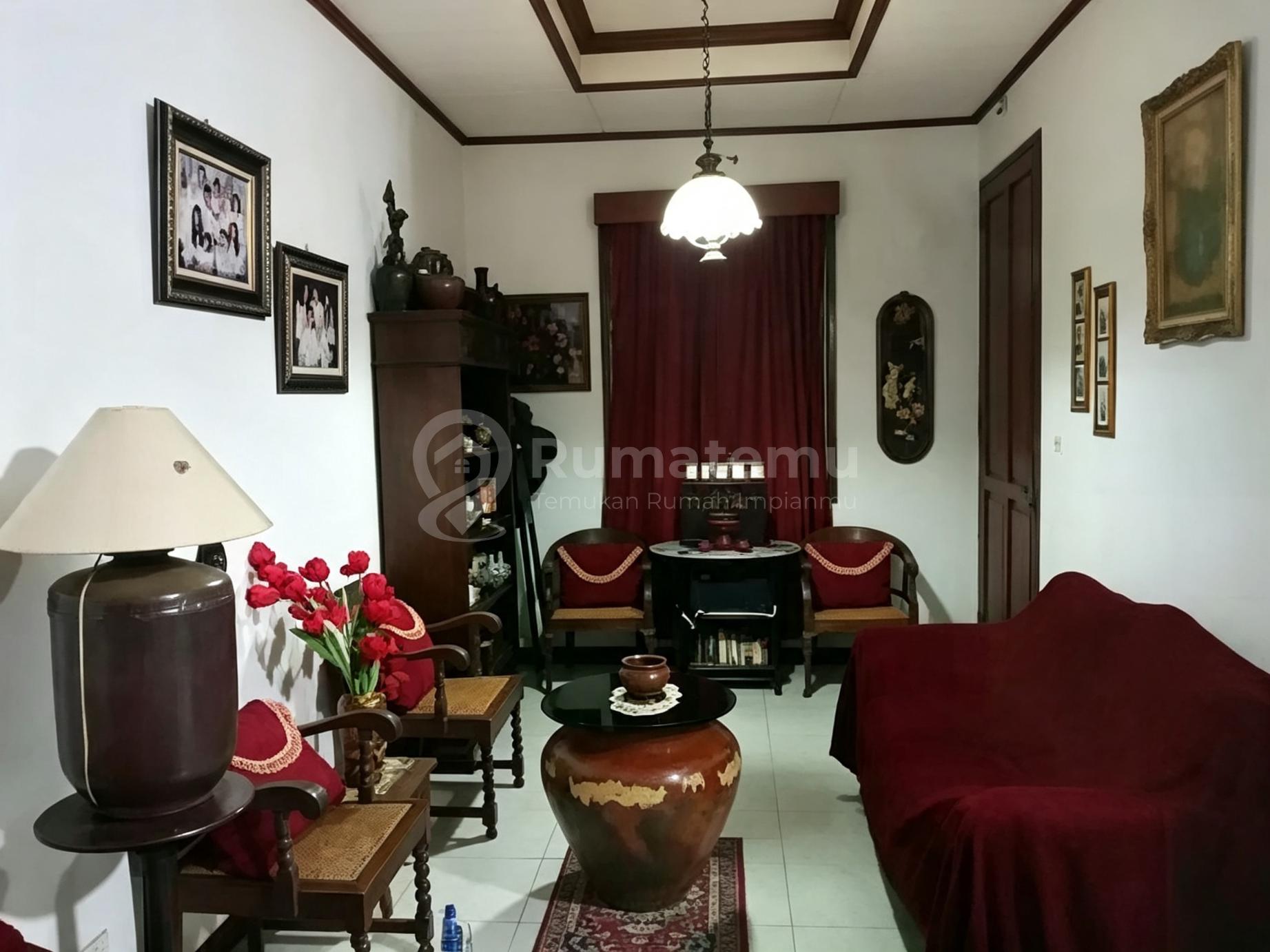 Dijual Cepat , Harga Murah Rumah 2 Lantai di Kelapa Gading