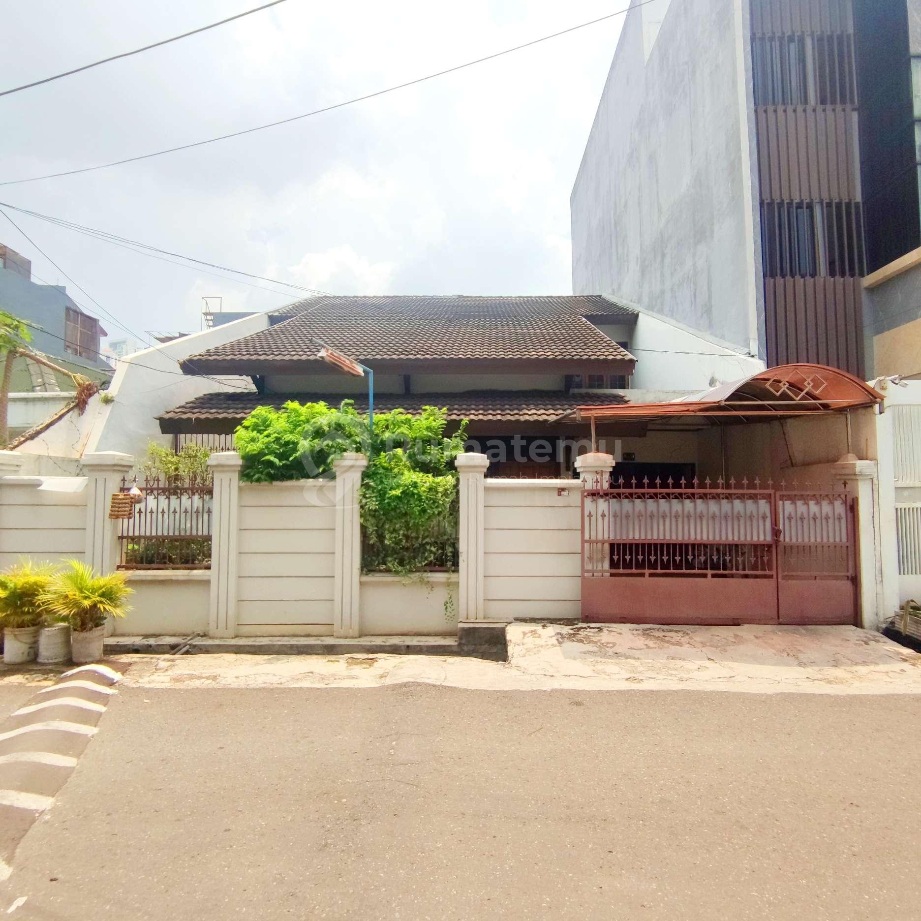 RUMAH TANJUNG DUREN HITUNG TANAH AREA PREMIUM KOS AN JAKARTA BARAT