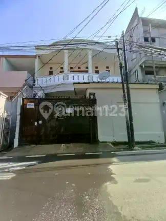 Rumah Kost Lokasi Strategis Full Terisi di Kwitang Senen