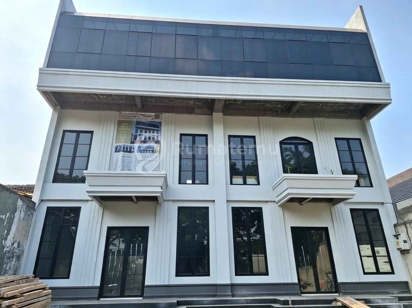 Dijual mini building di Pondok Bambu, Duren Sawit, Jakarta Timur