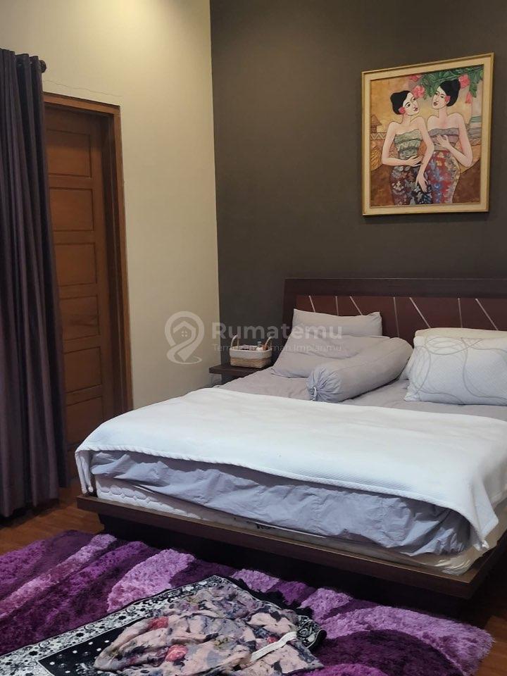 DIJUAL RUMAH MEWAH 2 LANTAI DI KOMPLEK MEKAR WANGI – BANDUNG