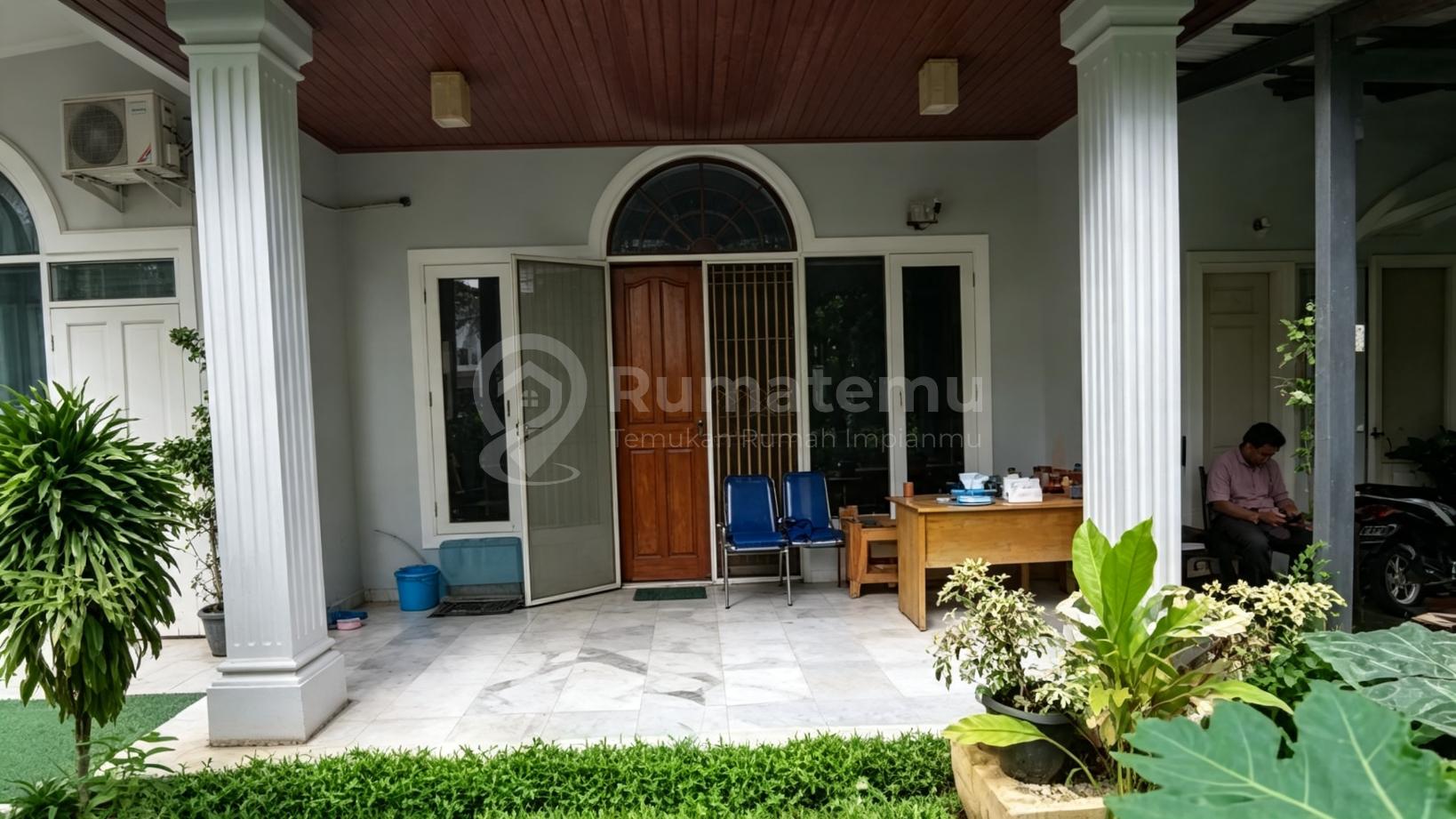Jual rumah unfurnish di Senopati, Senayan, Kebayoran Baru, Jakarta Selatan