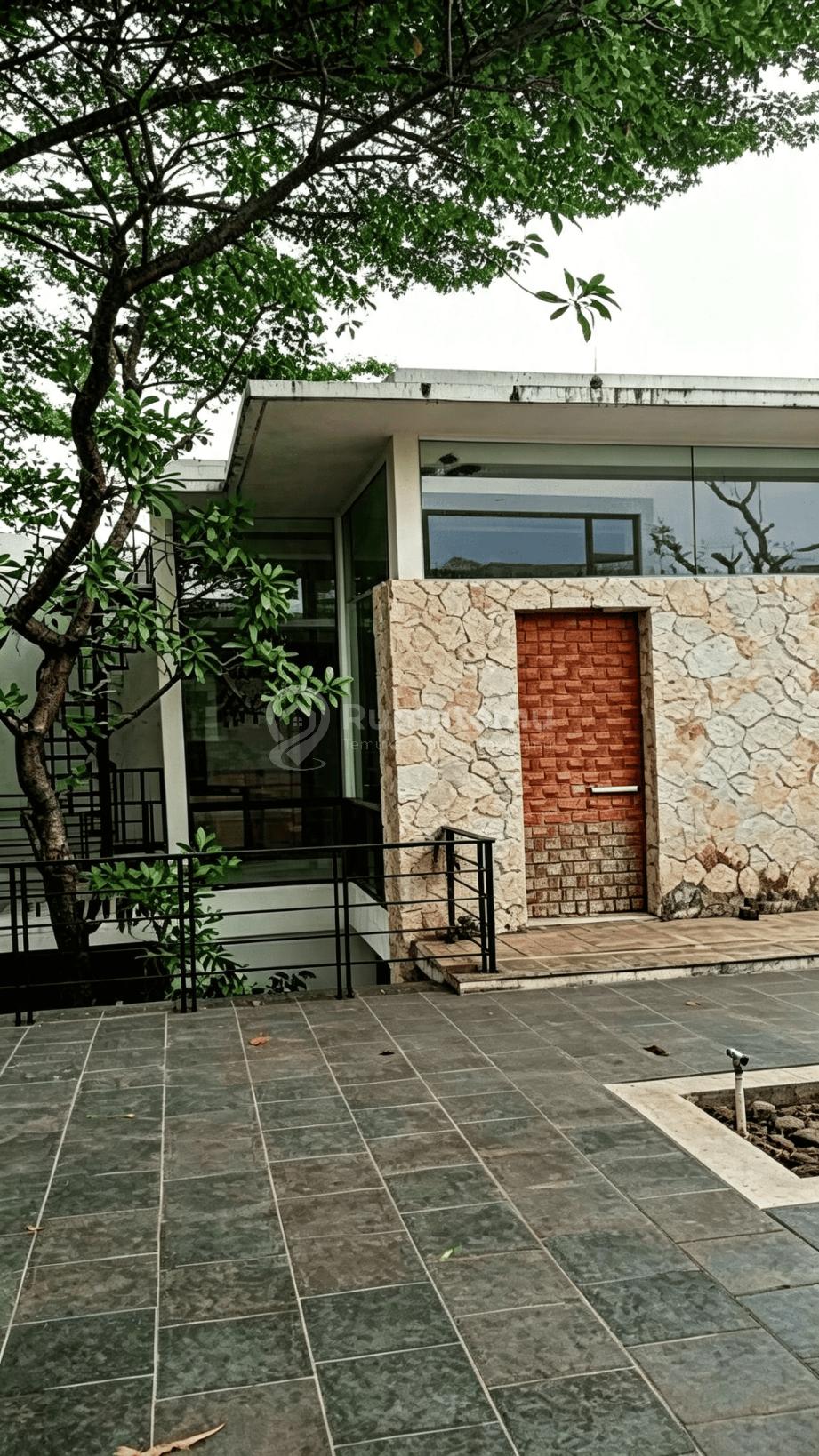 Dijual rumah di dalam komplek TownHouse 8 unit baru di Kemang , Bangka, Mampang