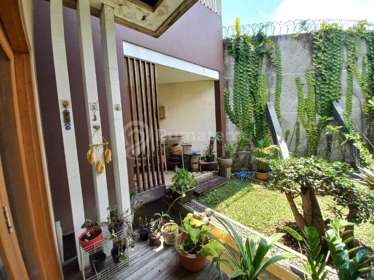 DIJUAL RUMAH MEWAH 2 LANTAI DI KOMPLEK MEKAR WANGI – BANDUNG