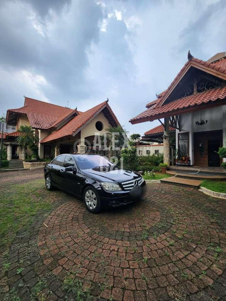 Dijual Rumah super mewah + swimming pool 2 lantai di Pondok Indah Jakarta Selatan