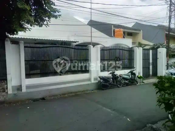 Rumah Hitung Tanah, 15 Juta/Meter Nego, 50 Meter ke Jalan Srengseng Raya