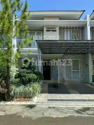 Rumah di Komplek Jgc Cluster North Mississippi