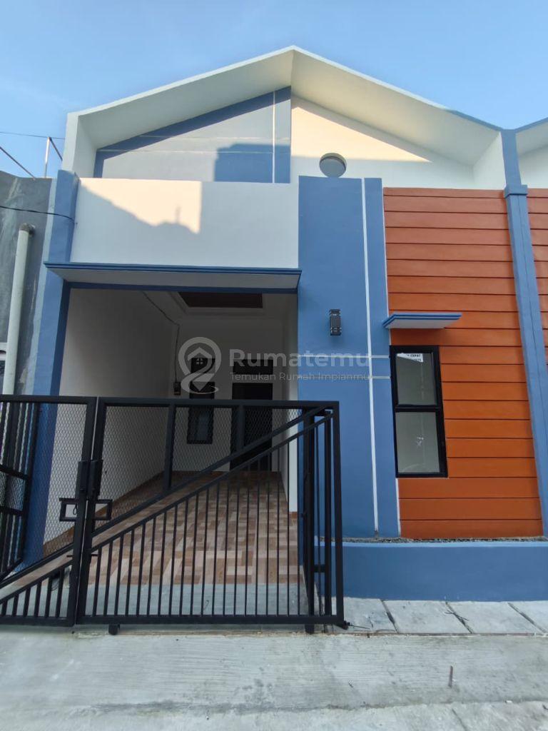 Dijual Rumah 2 Unit (Posisi Badan dan Hook) Bangunan Baru Siap Huni di Harapan Indah Bekasi