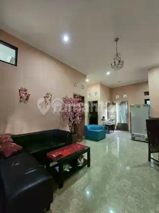 Rumah 1 Lantai Strategis Siap Huni Siap Nego