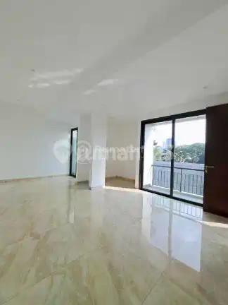 Rumah Baru 3 Lantai Design Istimewa Strategis