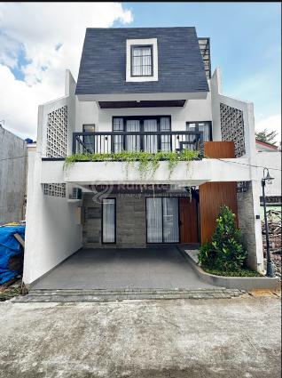 Premium Townhouse Bangunan Full Bata Merah, Model American Style, Akses  Lebar Pinggir Jalan Utama Di  Jagakarsa Jakarta Selatan Di Lewati Jaklinko / Transmisi Jakarta Bebas Banjir