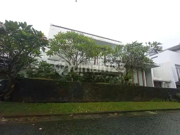Dijual Rumah Tinggal Cantik Dalam Compound di Kemang Timur