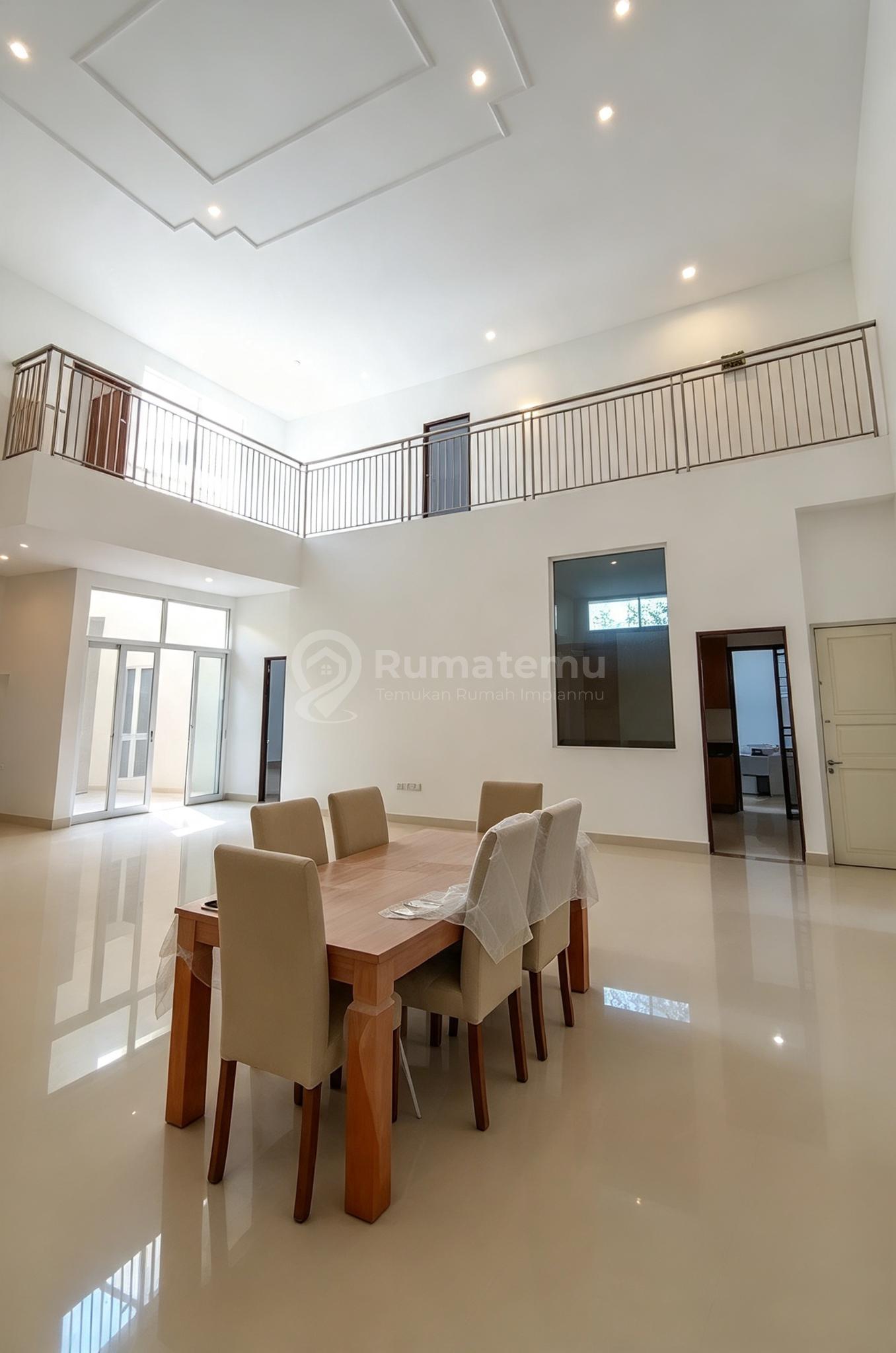 Disewakan Rumah 1,5 Lantai di Permata Hijau Jakarta Selatan