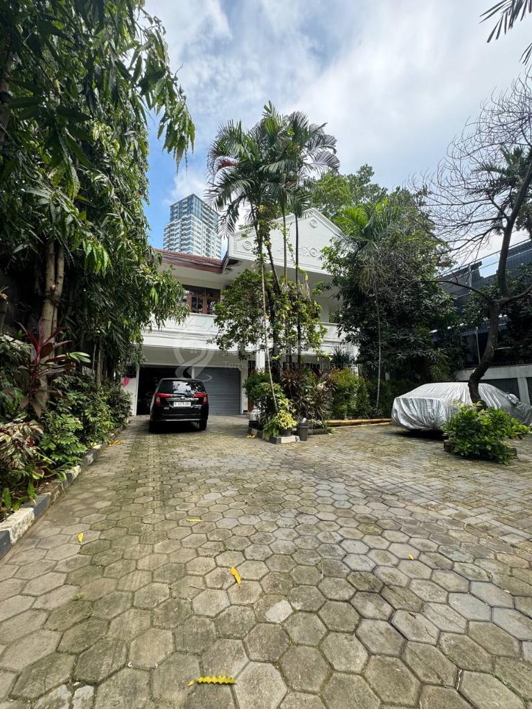Disewakan Rumah Area Patra Kuningan 