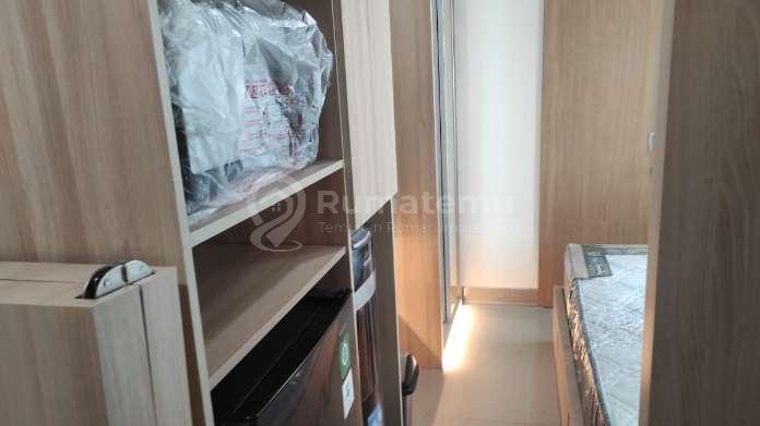 Apartement B Residence 1 BR Furnished Bagus