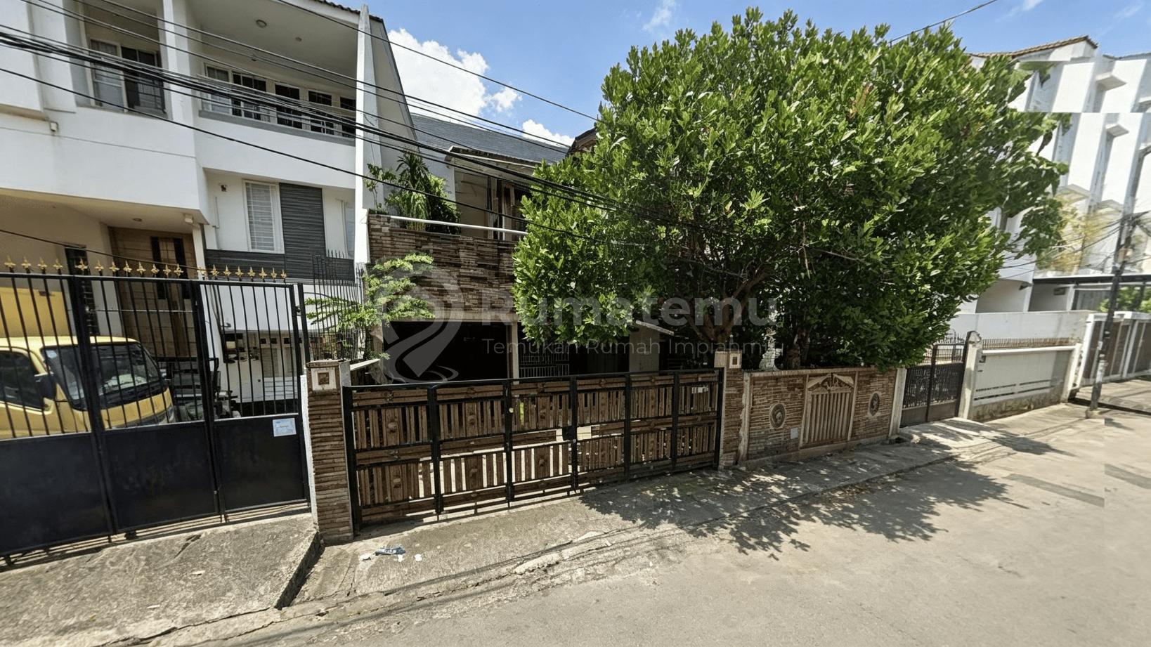 Jual rumah nyaman dan minimalis di Duri Kepa, Kebon Jeruk, Jakarta Barat