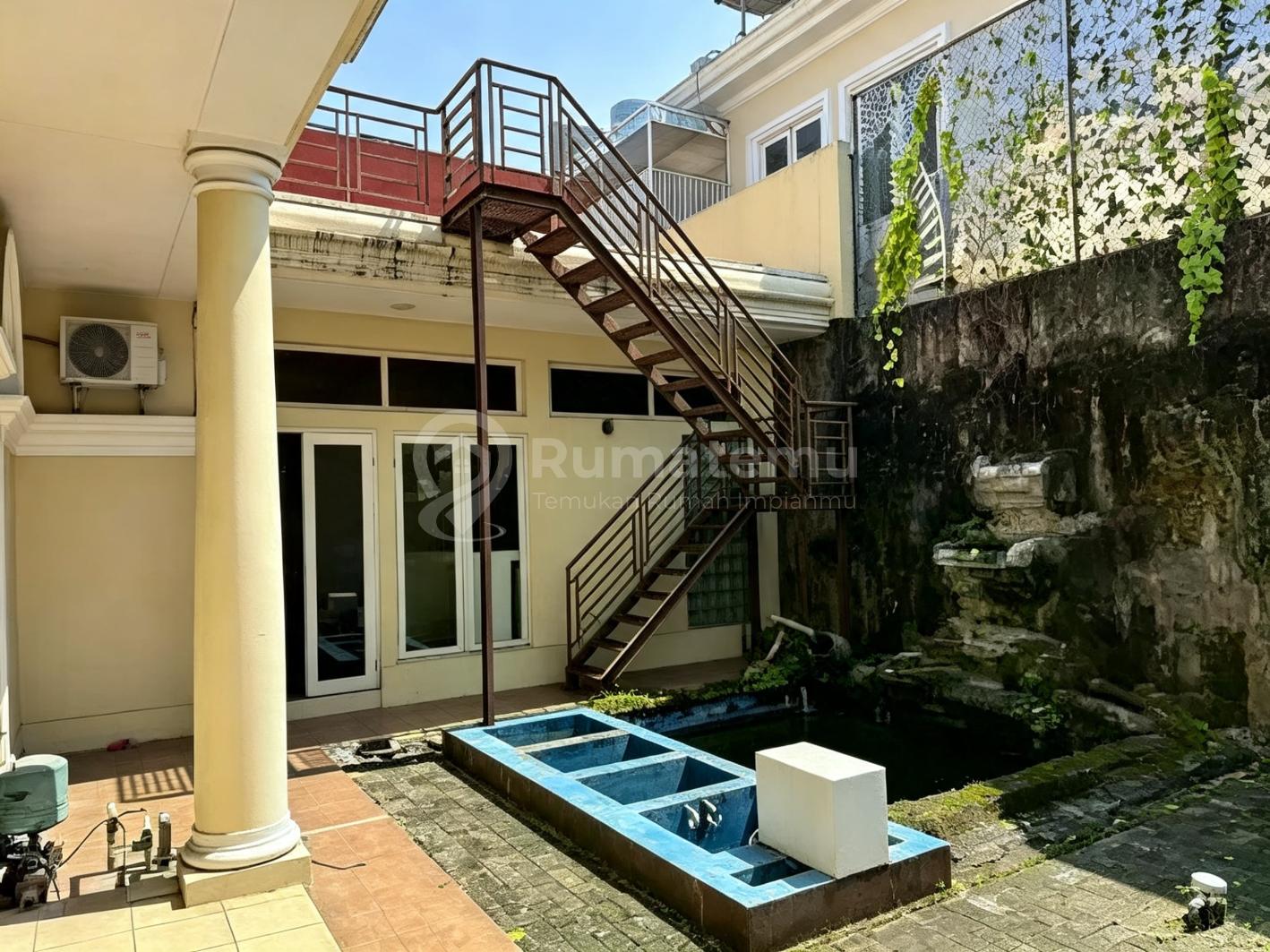 Rumah Les Belles Sebrang Mall Wtc Serpong Harga 5 Miliar