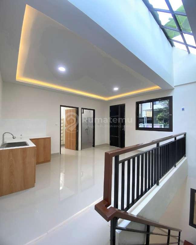 Dijual Rumah Baru Bagus di Griya Cihanjuang
