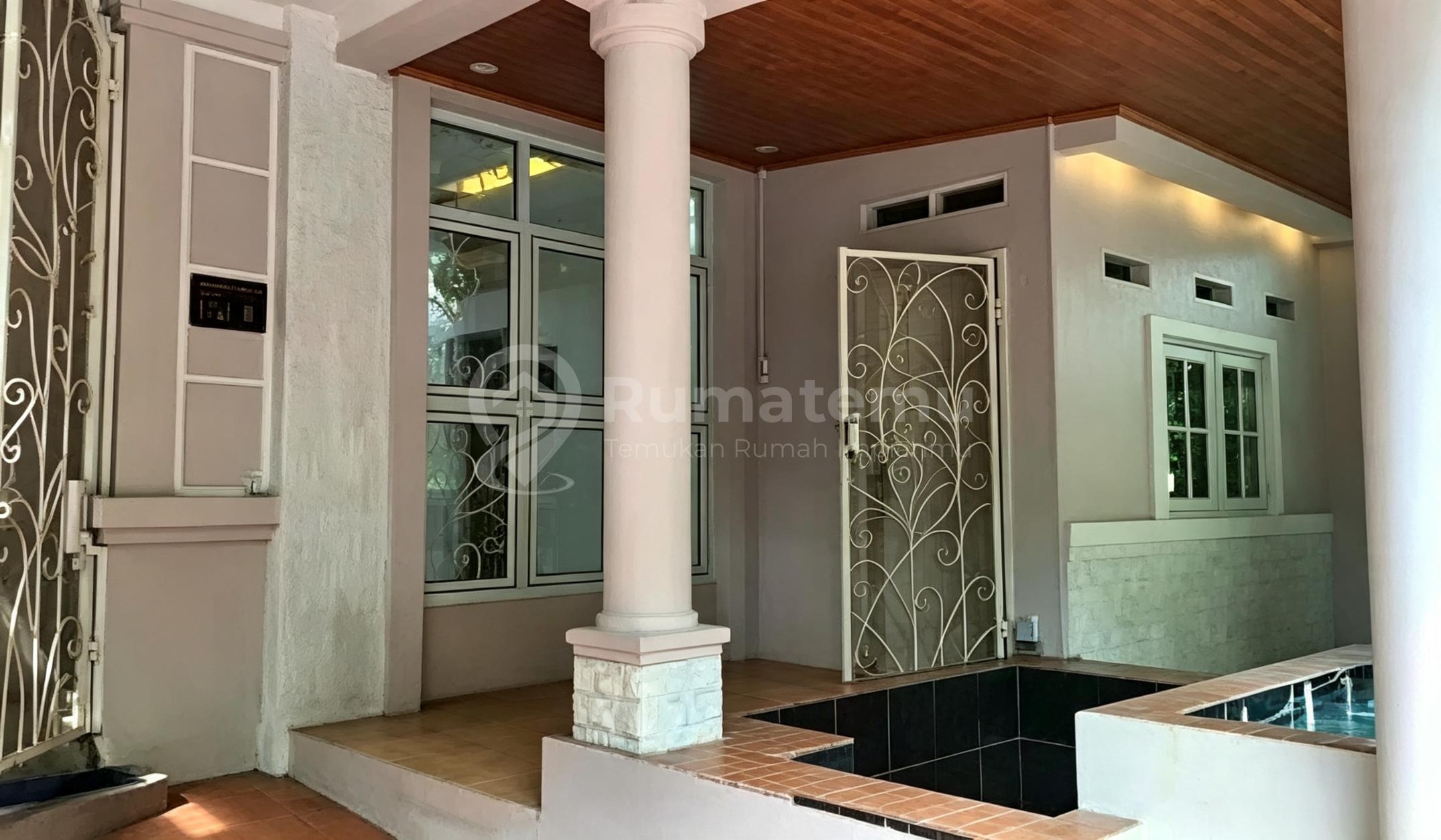 Dijual Rumah Dalam Cluster di Legenda Wisata Cibubur