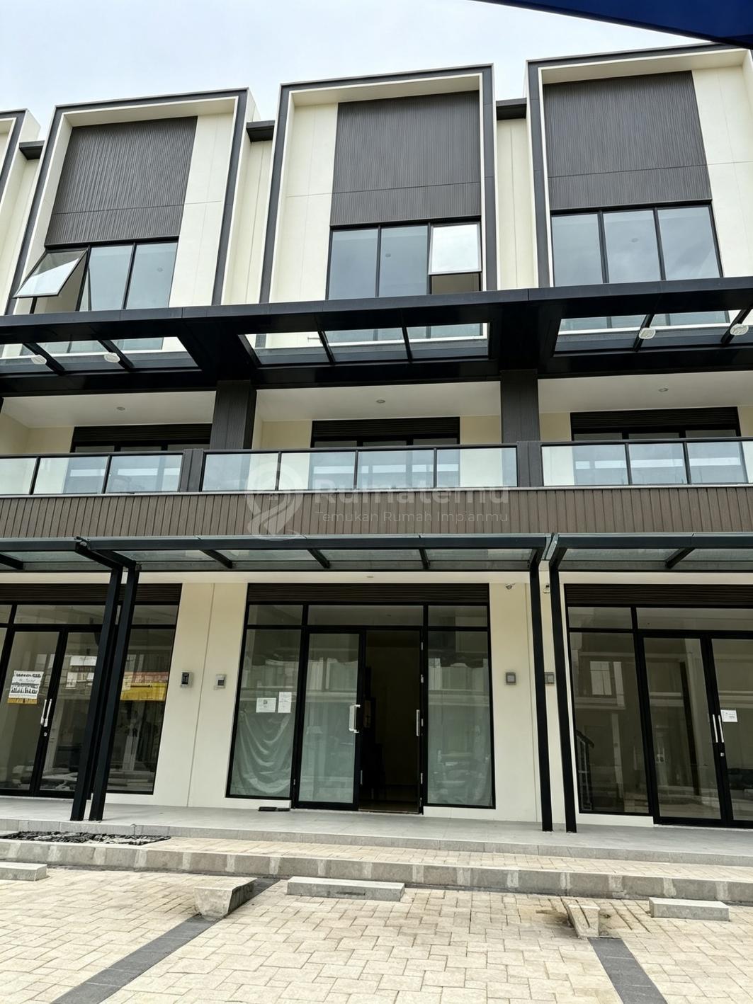 Ruko 3 Lantai Kekinian di Sorrento Grande West