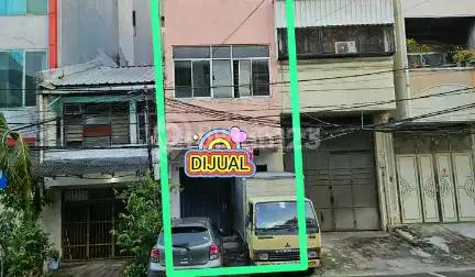 Di Jual Ruko 3,5 Lantai Siap Huni di Jalan Pinangsia 1 Jakarta Barat