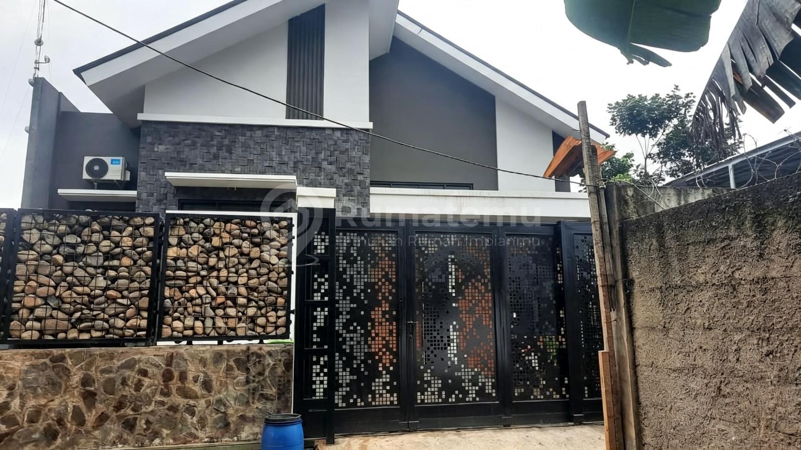 Jual rumah baru dibangun struktur untuk 3 lantai di Mustika Jaya, Bekasi, Jawa Barat