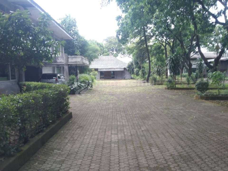 Bangunan & tanah bekas pabrik 