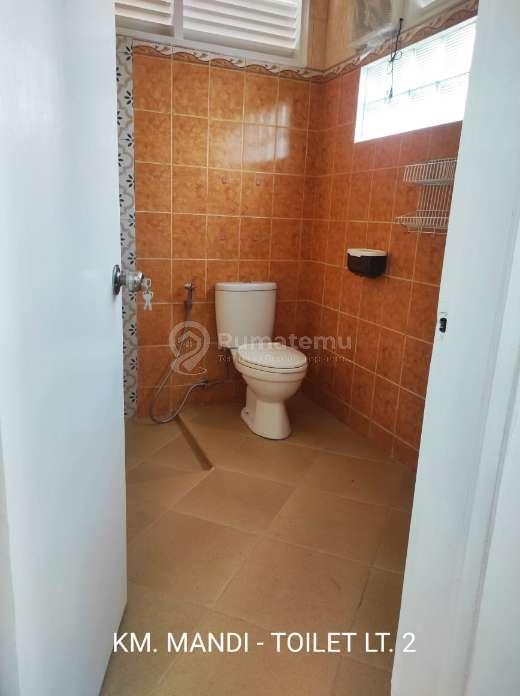 DIJUAL: Rumah Posisi Hook Luas 260m² di Cireundeu, Kawasan Tenang & Strategis Perbatasan Jaksel