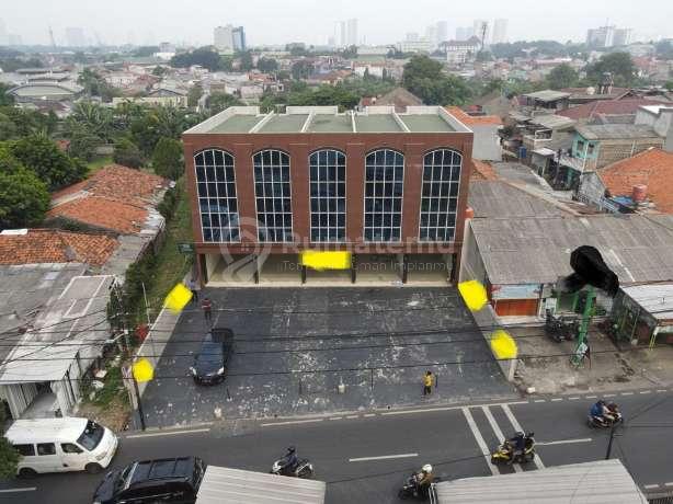 Dijual & Disewa ruko baru Akses jalan 2 mobil lebih di Bintaro, Pesanggrahan, Jakarta Selatan