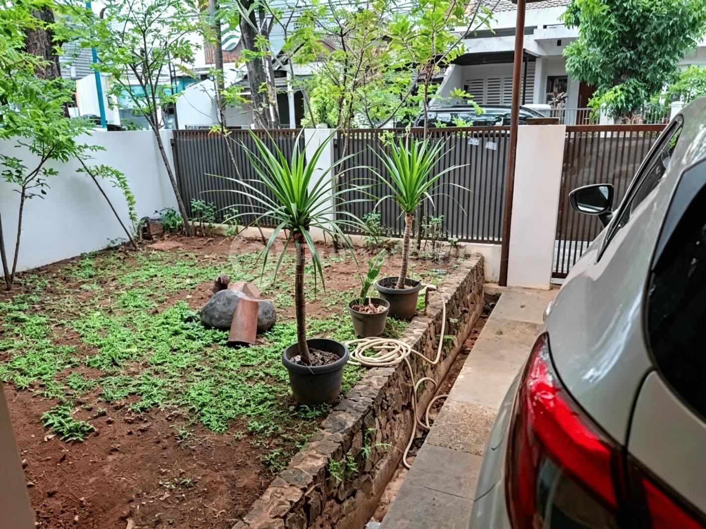 Rumah Boulevard Cocok Utk Usaha Kantor Strategis