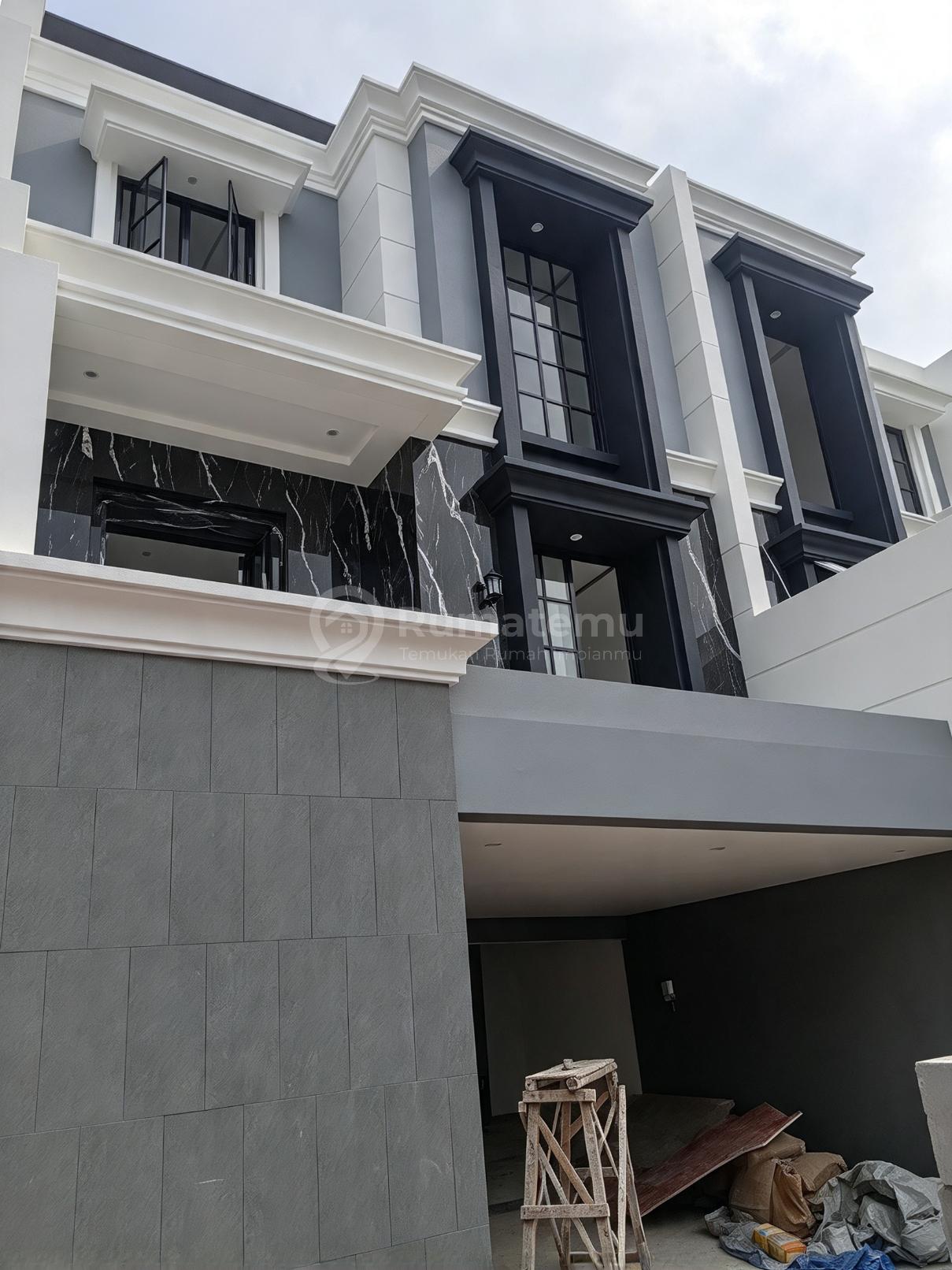  Dijual Rumah Brand New 3 Lantai di Bambu Apus Cipayung Jakarta Timur Lokasi Strategis