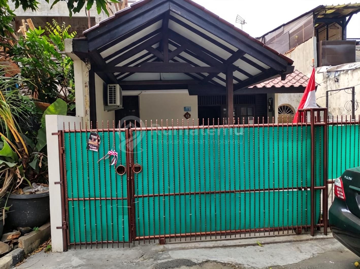 Dijual rumah komplek di Kelapa gading Pintu masuk perumahan One gate system, Kelapa Gading Timur