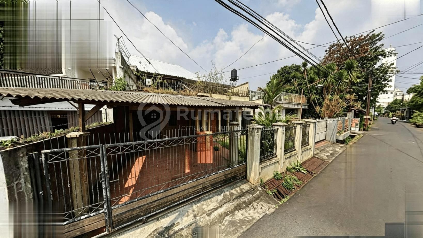 Dijual rumah Akses jalan 2 mobil lebih di Kebayoran Lama, Grogol Selatan, Jakarta Selatan