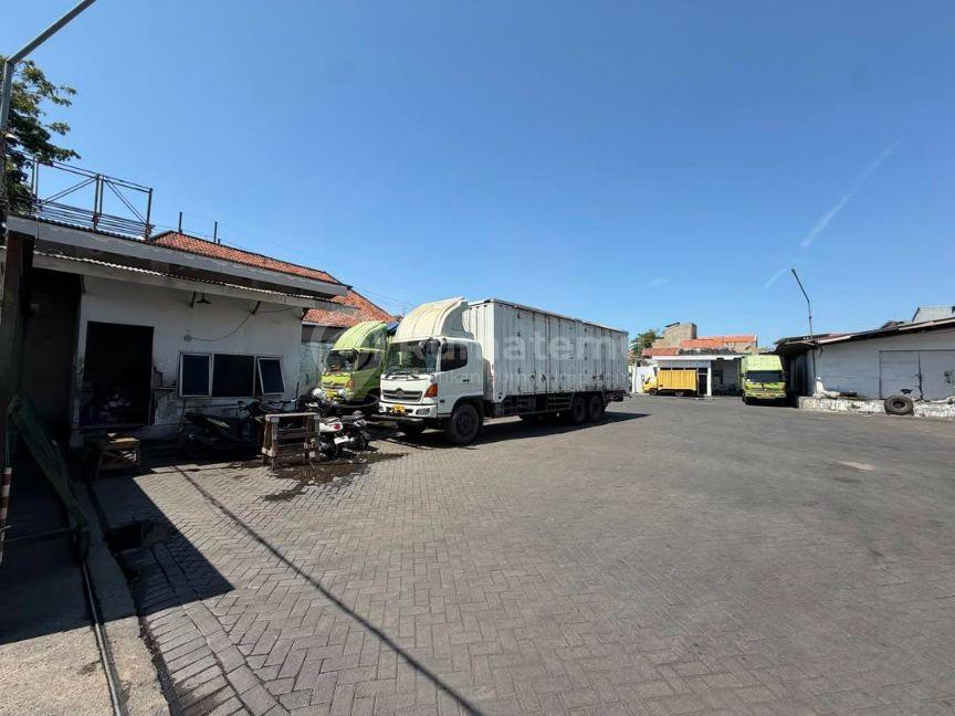 Tanah Komersial Strategis Siap Pakai Jl Pecindilan Surabaya Timur