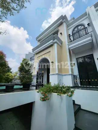 Dijual Rumah Mewah Dengan Kolam Renang Di Cilandak Jakarta Selatan