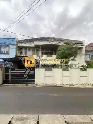 Rumah Kantor Siap Huni Lokasi Strategis di Veteran Bintaro